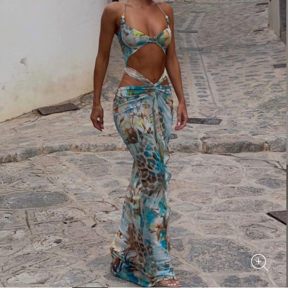 Outcast Clothing Dresses & Skirts - Outcast meilani cutout maxi dress